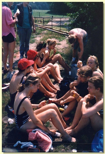 1989 Zomerkamp - Bekentocht.JPG